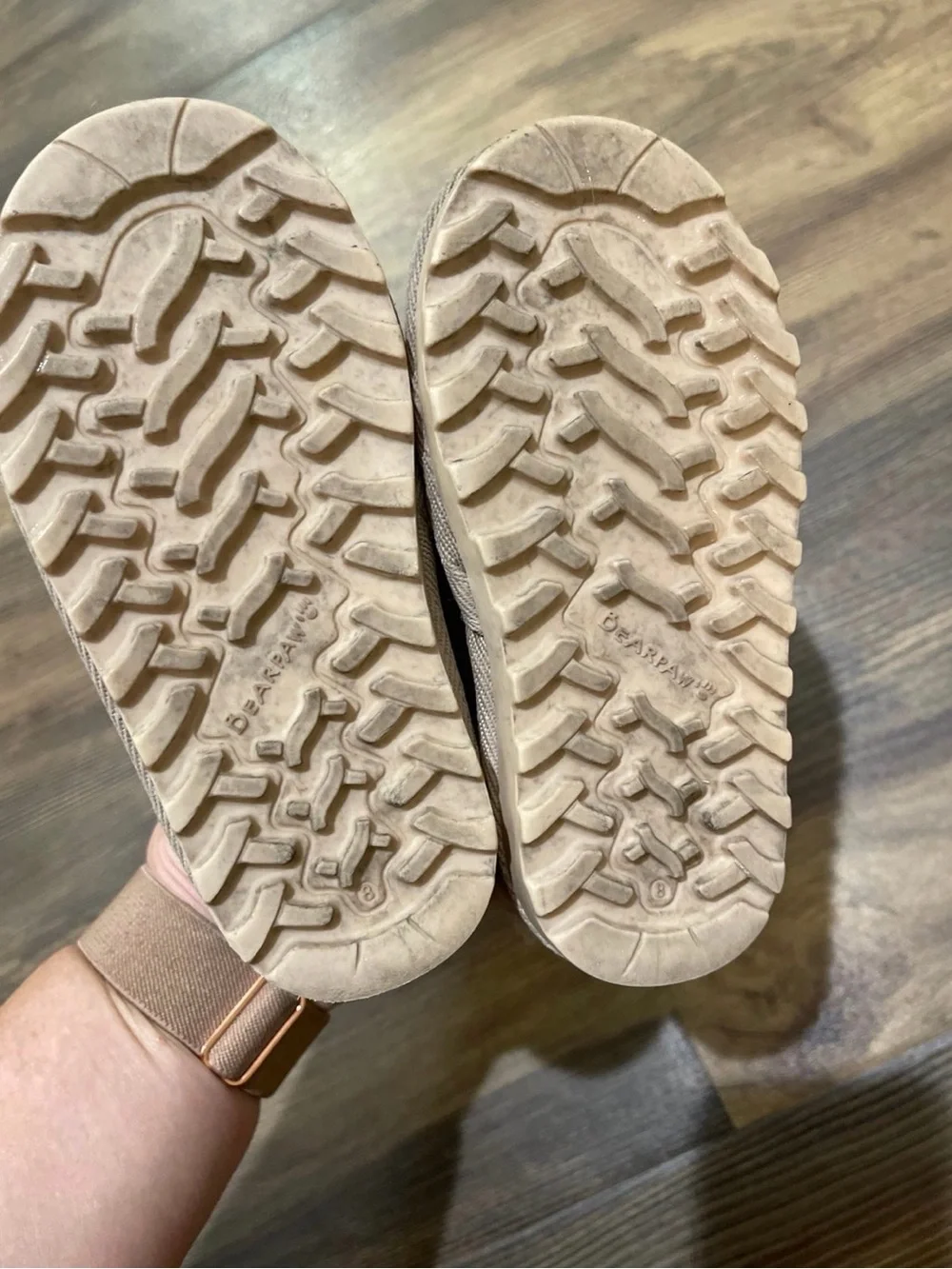 BEARPAW Kids Size 8 Faux Fur Suede Slip-On Slippers Beige